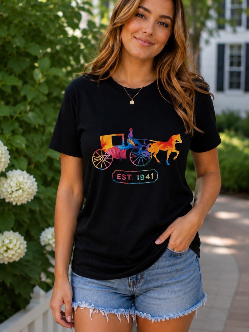 Graphic Horse & Carriage TShirt Size L NWOT